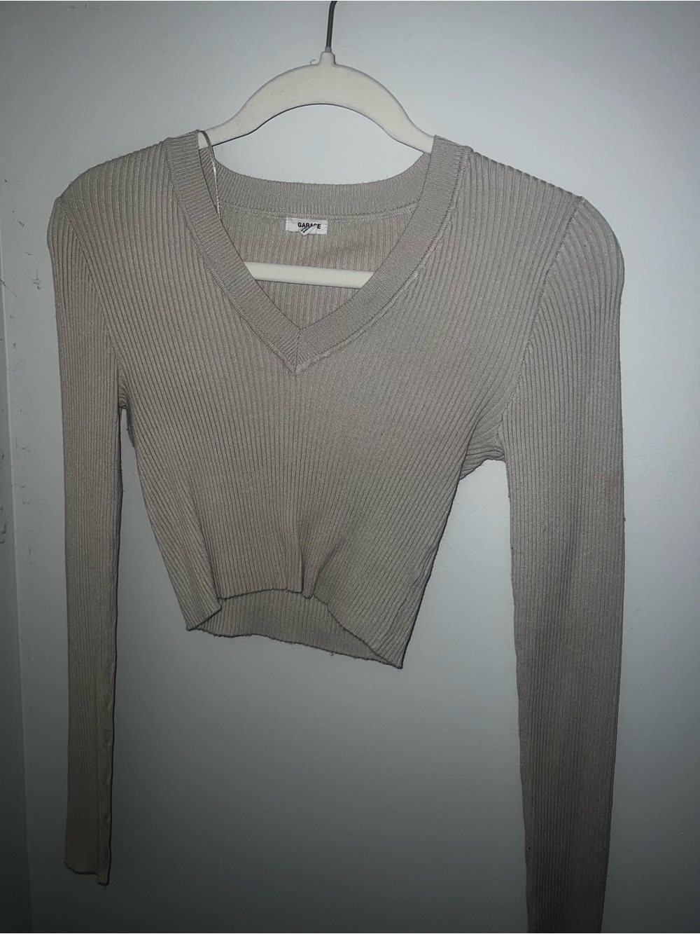 Garage Ribbed V-Neck Long Sleeve Crop Top - Taupe
